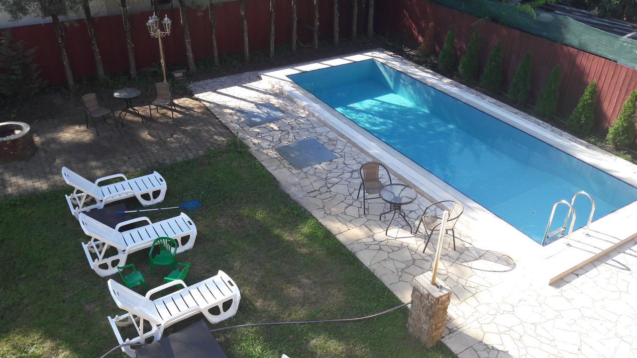 Pero Panzio Bed & Breakfast Debrecen Bagian luar foto