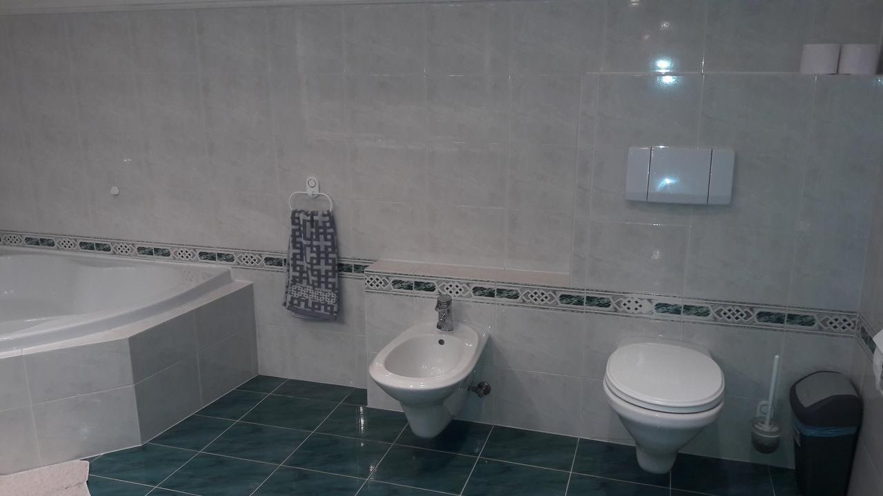 Pero Panzio Bed & Breakfast Debrecen Bagian luar foto