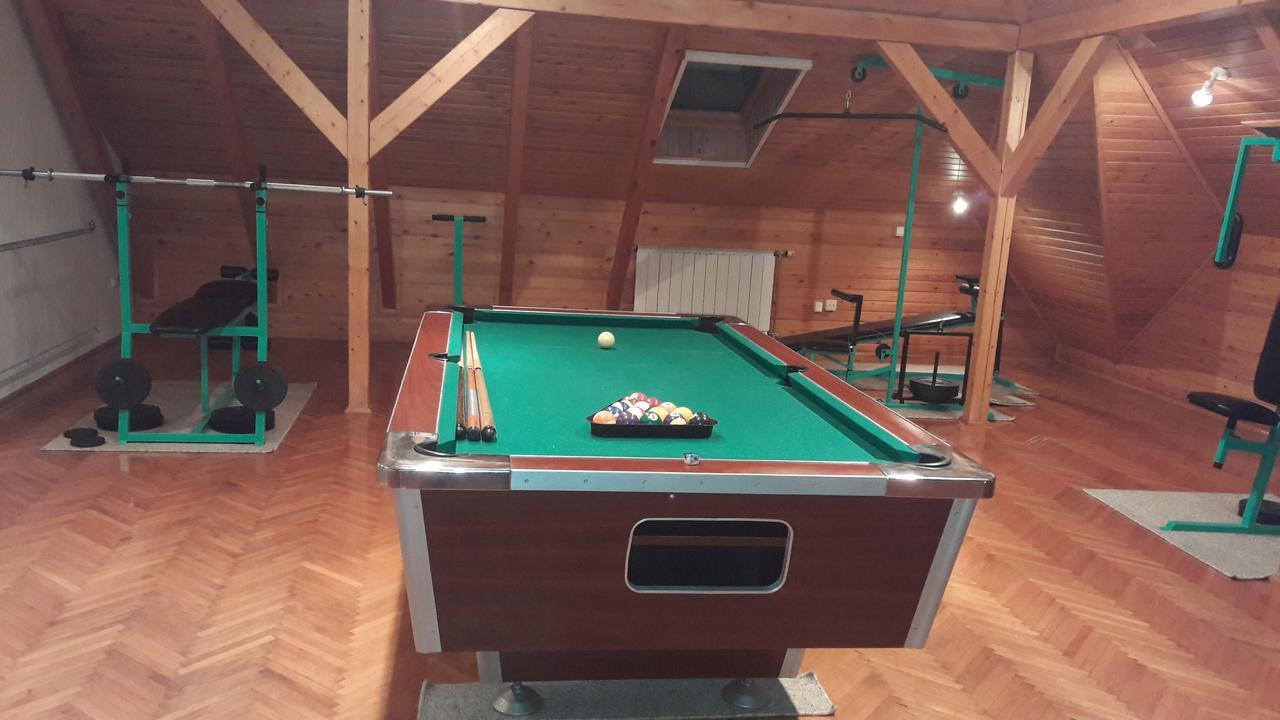 Pero Panzio Bed & Breakfast Debrecen Bagian luar foto