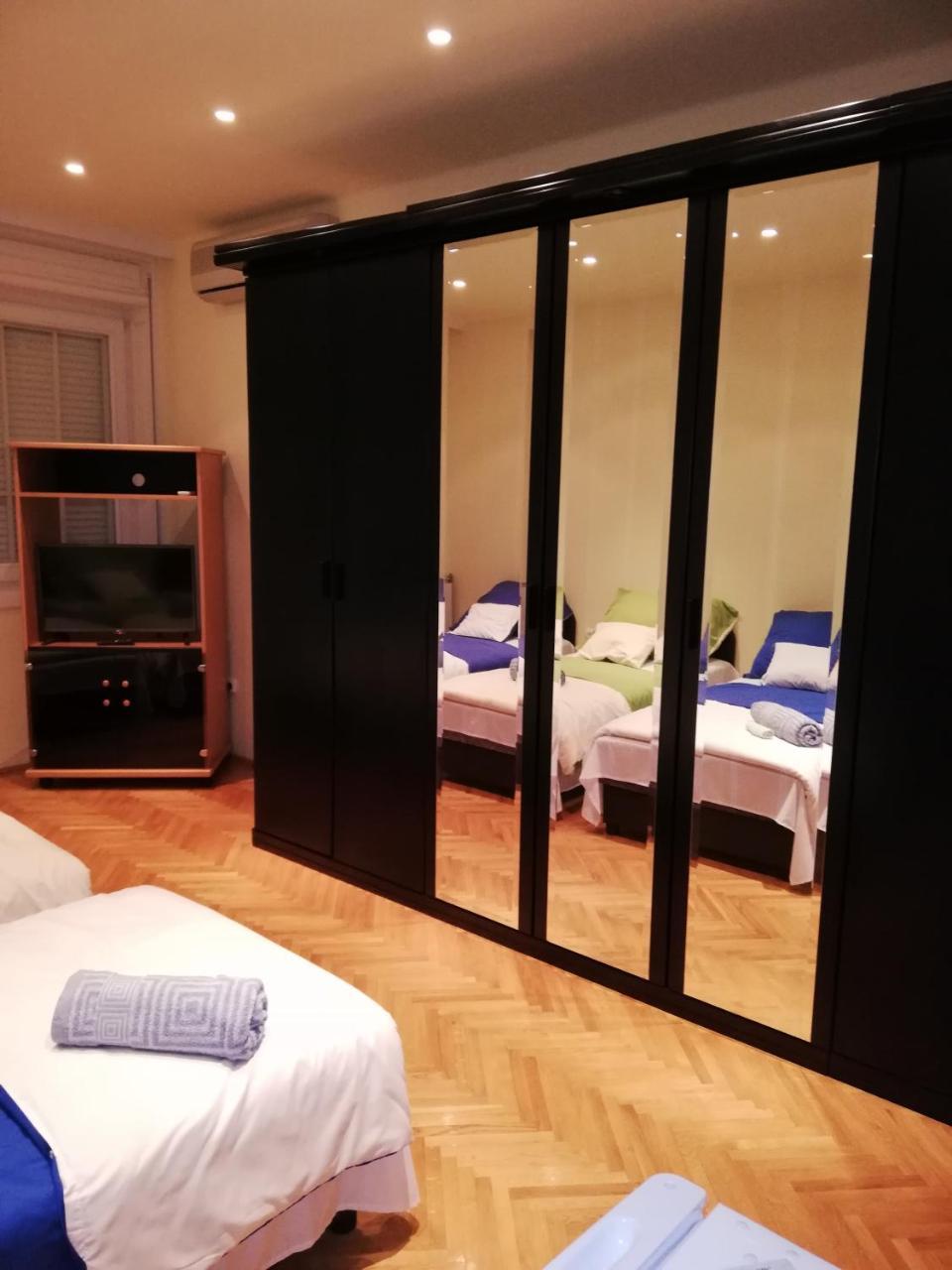 Pero Panzio Bed & Breakfast Debrecen Bagian luar foto