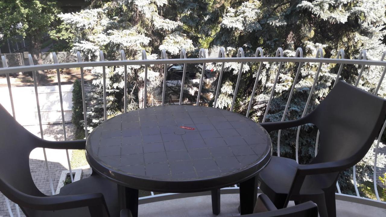 Pero Panzio Bed & Breakfast Debrecen Bagian luar foto